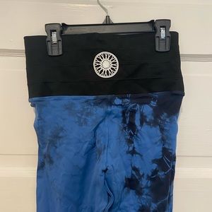 Soul Cycle High Waisted Leggings blue and black marble!
